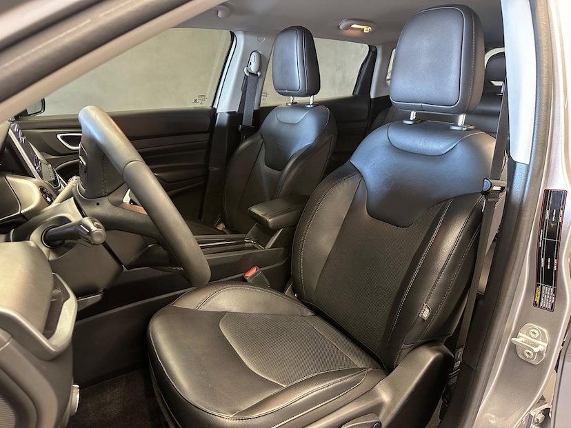 Foto do veículo JEEP COMPASS  LONG TF 2022 28.757 KM 134.900,00
