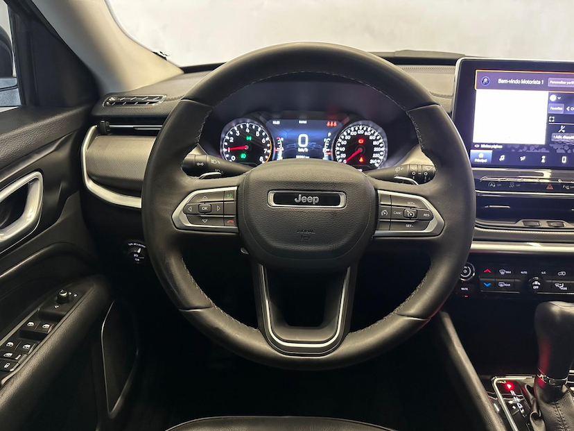 Foto do veículo JEEP COMPASS  LONG TF 2022 32.225 KM 134.900,00