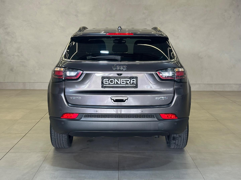 Foto do veículo JEEP COMPASS  LONG TF 2022 32.225 KM 134.900,00