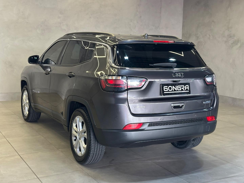 Foto do veículo JEEP COMPASS  LONG TF 2022 32.225 KM 134.900,00