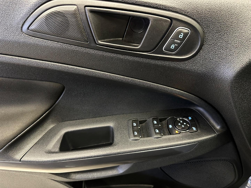 Foto do veículo FORD ECOSPORT  1.5 SE AUT 2021 23.000 KM 84.900,00