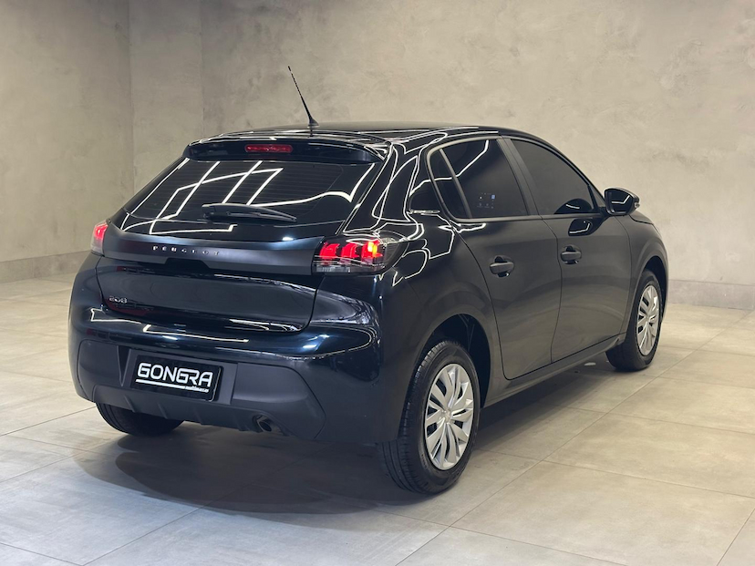 Foto do veículo PEUGEOT 208  LIKE MT 2024 5.001 KM 72.900,00