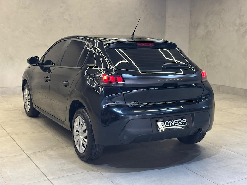 Foto do veículo PEUGEOT 208  LIKE MT 2024 5.001 KM 72.900,00