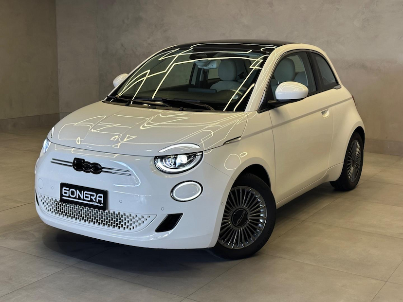 Foto do veículo FIAT 500 E ICON 2022 9.784 KM 129.900,00