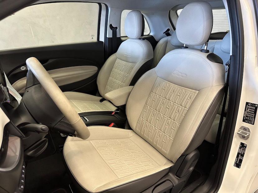 Foto do veículo FIAT 500 E ICON 2022 9.784 KM 129.900,00
