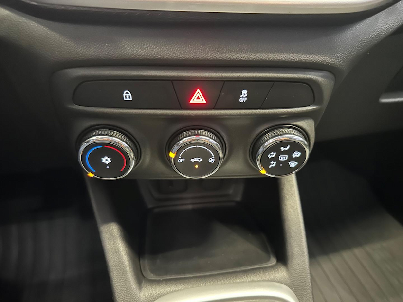 Foto do veículo CHEVROLET TRACKER  LTZ 1.0 TURBO 12V FLEX AUT 2024 26.608 KM 115.900,00