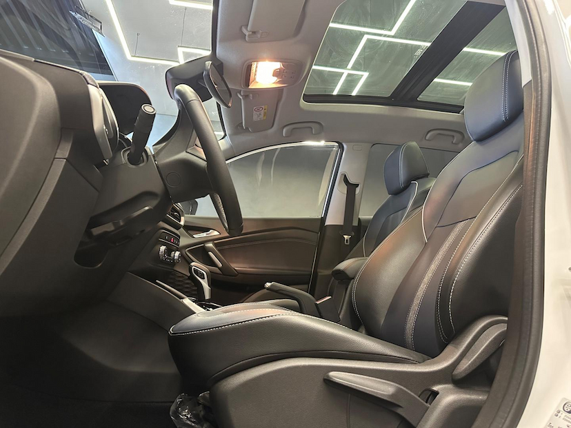 Foto do veículo CHEVROLET TRACKER  PREMIER 1.2 TURBO 12V FLEX AUT 2025 12.349 KM 138.900,00