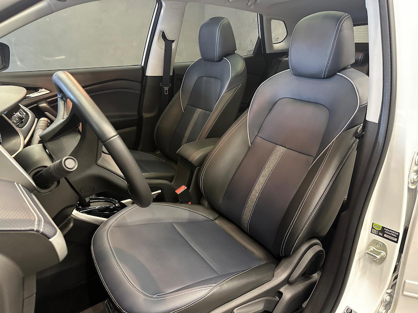 Foto do veículo CHEVROLET TRACKER  PREMIER 1.2 TURBO 12V FLEX AUT 2025 12.349 KM 138.900,00