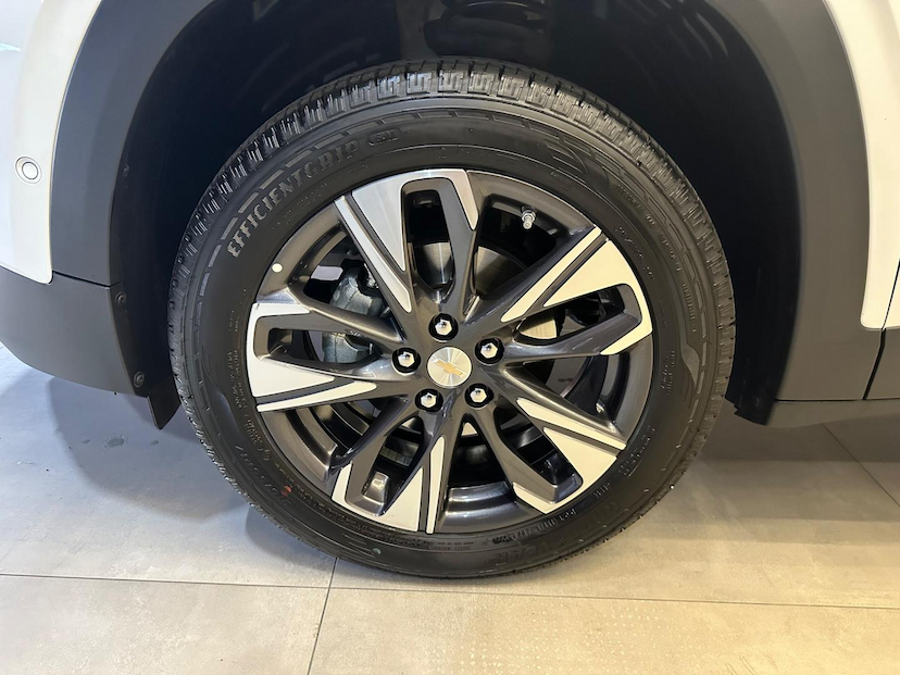 Foto do veículo CHEVROLET TRACKER  PREMIER 1.2 TURBO 12V FLEX AUT 2025 12.349 KM 138.900,00