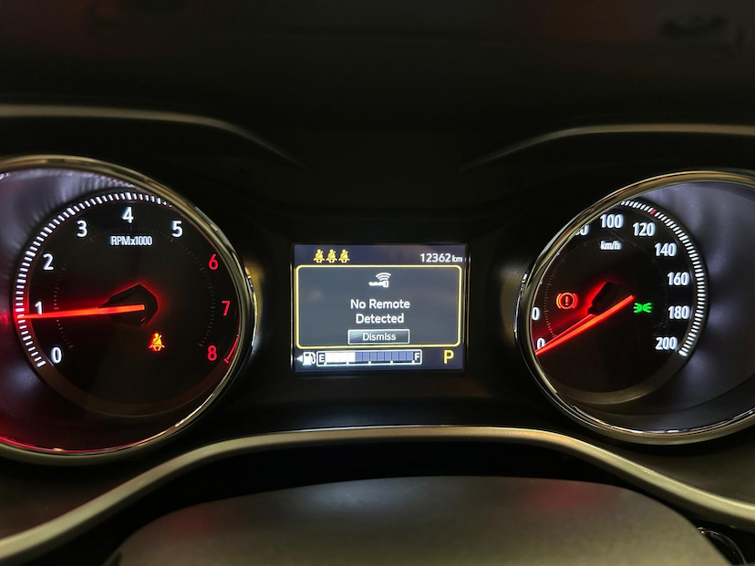 Foto do veículo CHEVROLET TRACKER  PREMIER 1.2 TURBO 12V FLEX AUT 2025 12.349 KM 138.900,00