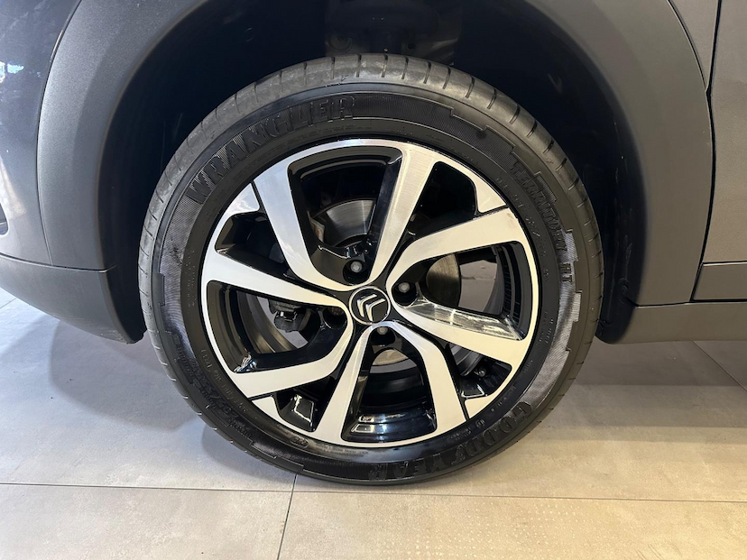Foto do veículo CITROËN C4 CACTUS  1.6 THP FLEX SHINE EAT6 2019 60.074 KM 82.900,00