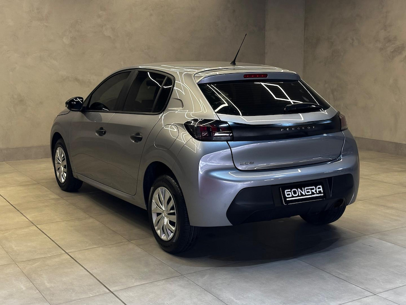 Foto do veículo PEUGEOT 208  LIKE MT 2023 12.546 KM 66.900,00