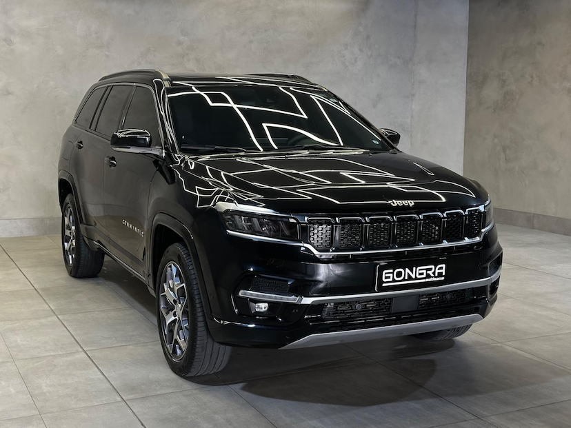 Foto do veículo JEEP COMMANDER  OVR TD380 2022 12.638 KM 218.900,00