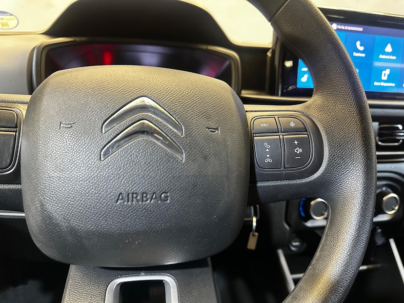 Foto do veículo CITROËN C3  LIVE PACK 1.0 MT 2024 9.282 KM 69.900,00