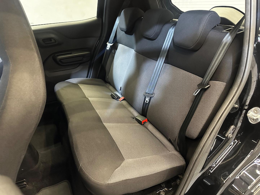 Foto do veículo CITROËN C3  LIVE PACK 1.0 MT 2024 9.282 KM 69.900,00