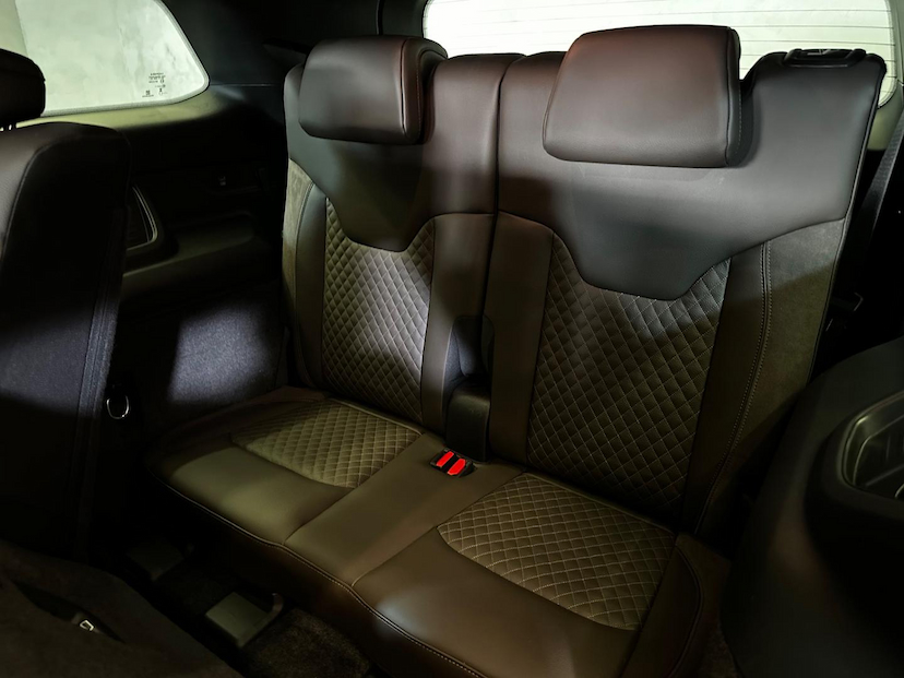 Foto do veículo JEEP COMMANDER  OVR T270 2024 19.263 KM 212.900,00