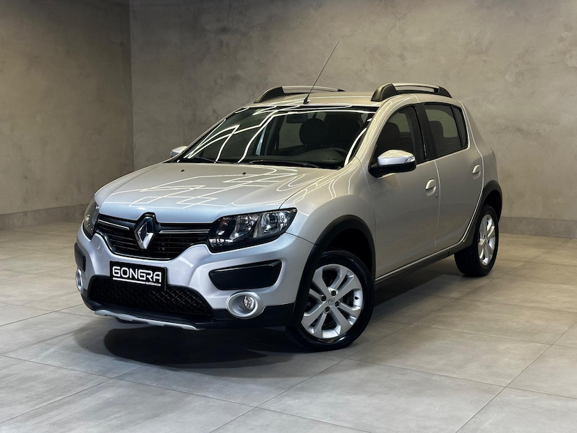 Foto do veículo RENAULT SANDERO  STEP 16 2016 124.258 KM 45.900,00
