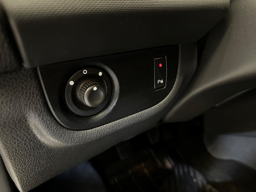 Foto do veículo RENAULT SANDERO  STEP 16 2016 124.258 KM 45.900,00