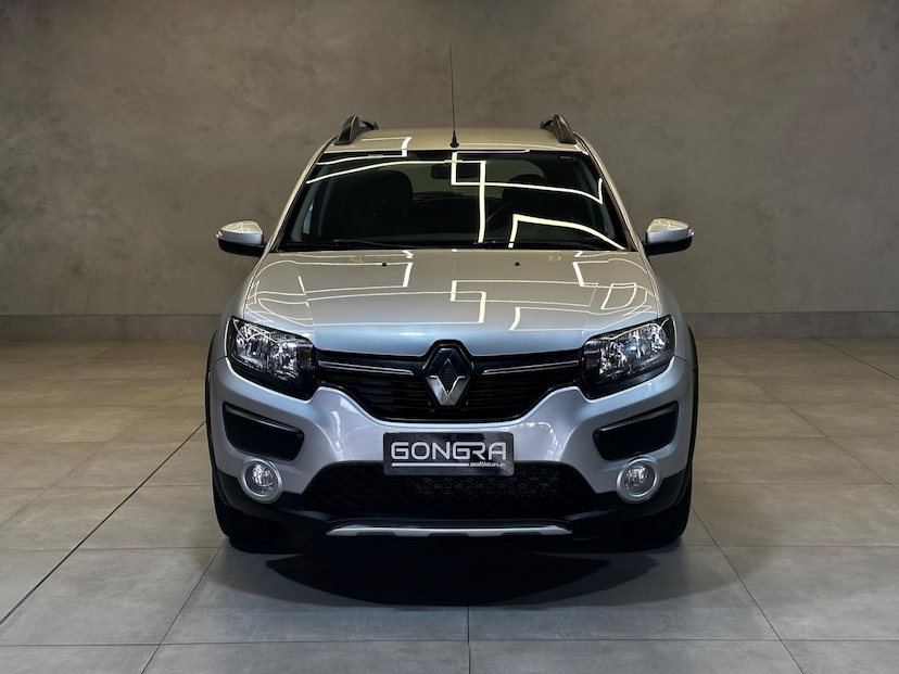 Foto do veículo RENAULT SANDERO  STEP 16 2016 124.258 KM 45.900,00