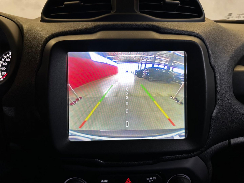 Foto do veículo JEEP RENEGADE  1.8 16V FLEX LONGITUDE 4P AUTOMATICO 2020 95.642 KM 79.900,00