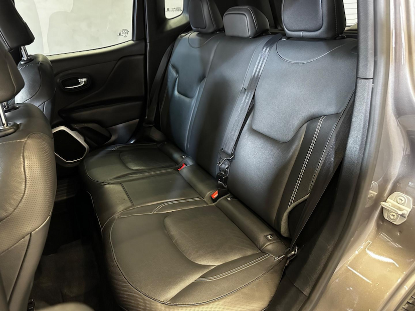 Foto do veículo JEEP RENEGADE  1.8 16V FLEX LONGITUDE 4P AUTOMATICO 2020 95.642 KM 79.900,00