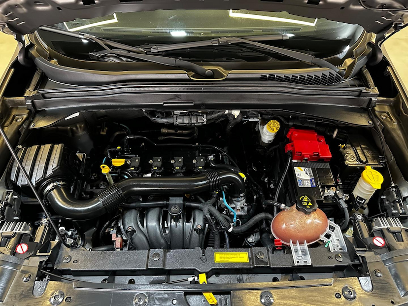 Foto do veículo JEEP RENEGADE  1.8 16V FLEX LONGITUDE 4P AUTOMATICO 2020 95.642 KM 79.900,00