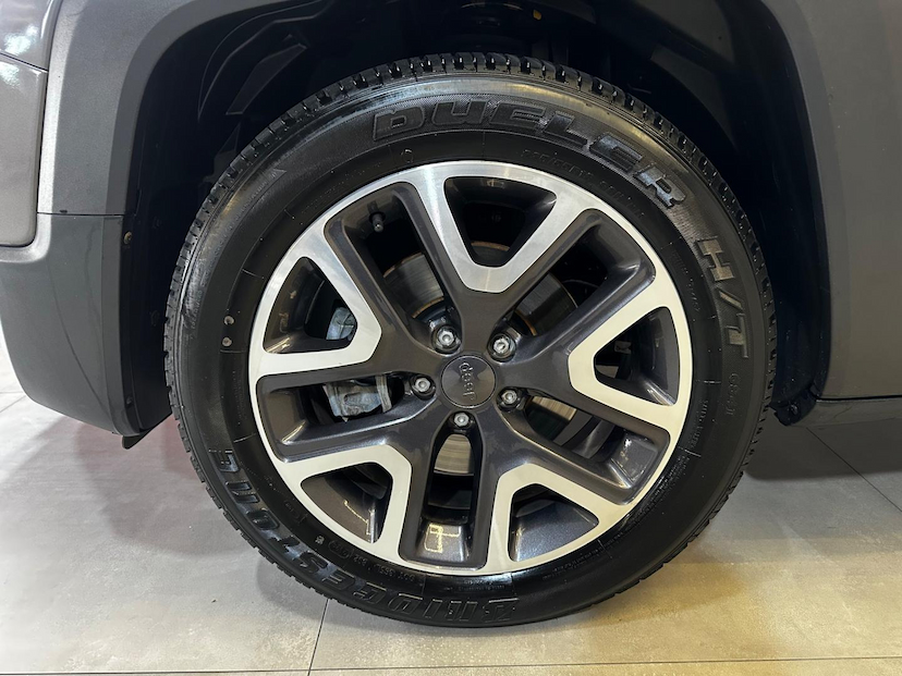 Foto do veículo JEEP RENEGADE  1.8 16V FLEX LONGITUDE 4P AUTOMATICO 2020 95.642 KM 79.900,00