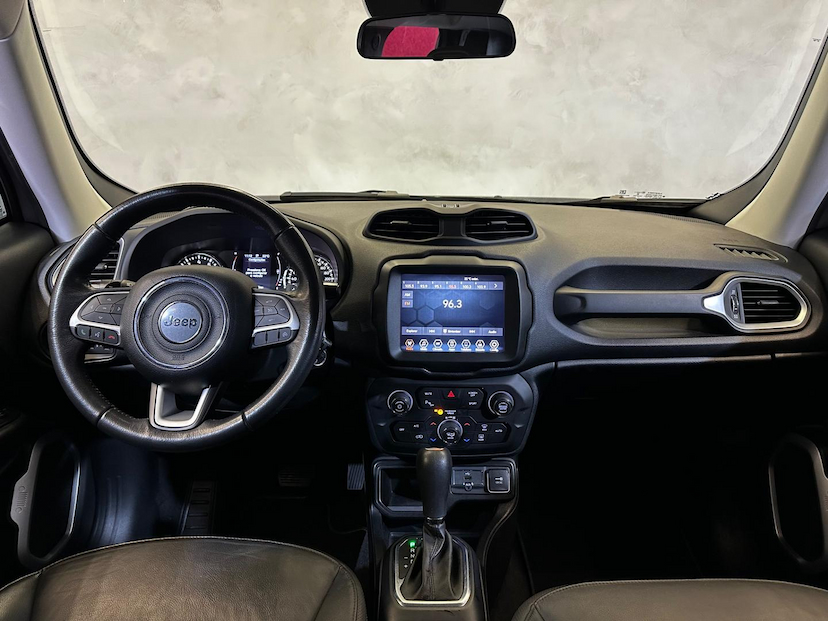 Foto do veículo JEEP RENEGADE  1.8 16V FLEX LONGITUDE 4P AUTOMATICO 2020 95.642 KM 79.900,00
