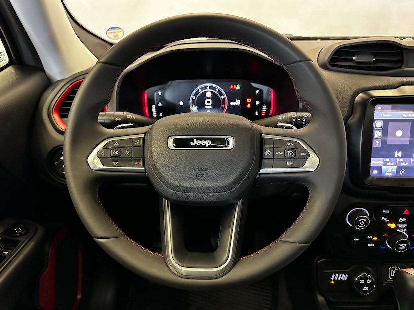 Foto do veículo JEEP RENEGADE  TH T270 4X4 2024 11.801 KM 148.900,00