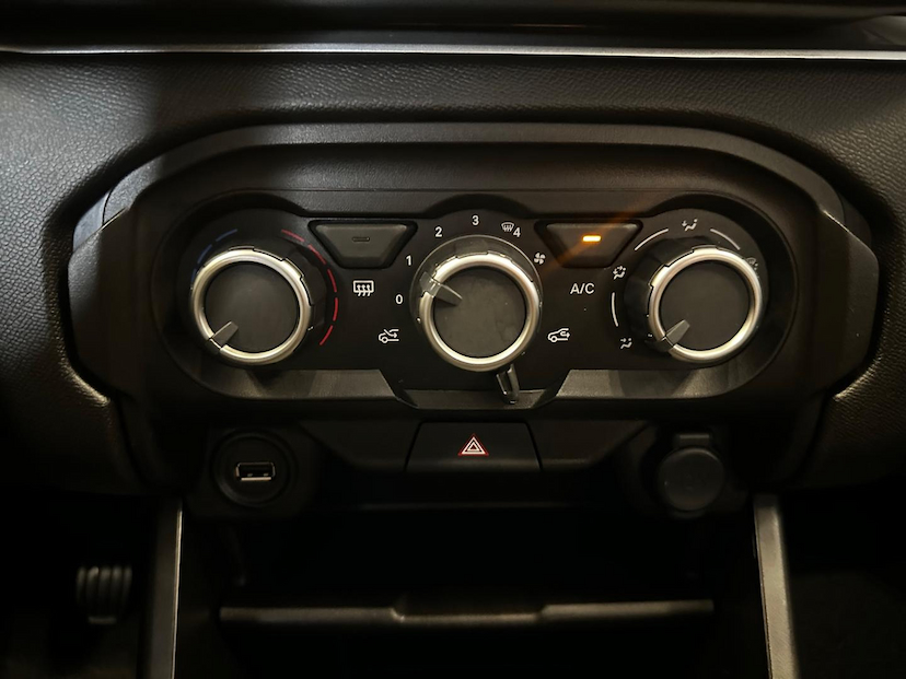Foto do veículo CITROËN C3  LIVE PACK 1.0 MT 2024 16.593 KM 69.900,00
