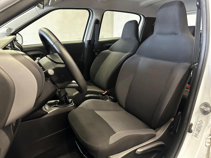 Foto do veículo CITROËN C3  LIVE PACK 1.0 MT 2024 16.593 KM 69.900,00