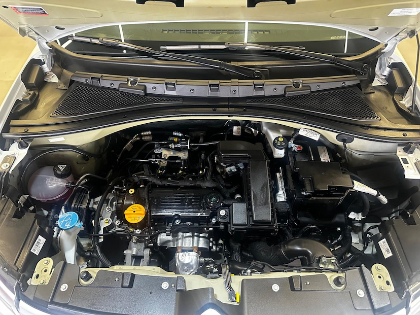 Foto do veículo CITROËN C3  LIVE PACK 1.0 MT 2024 16.593 KM 69.900,00