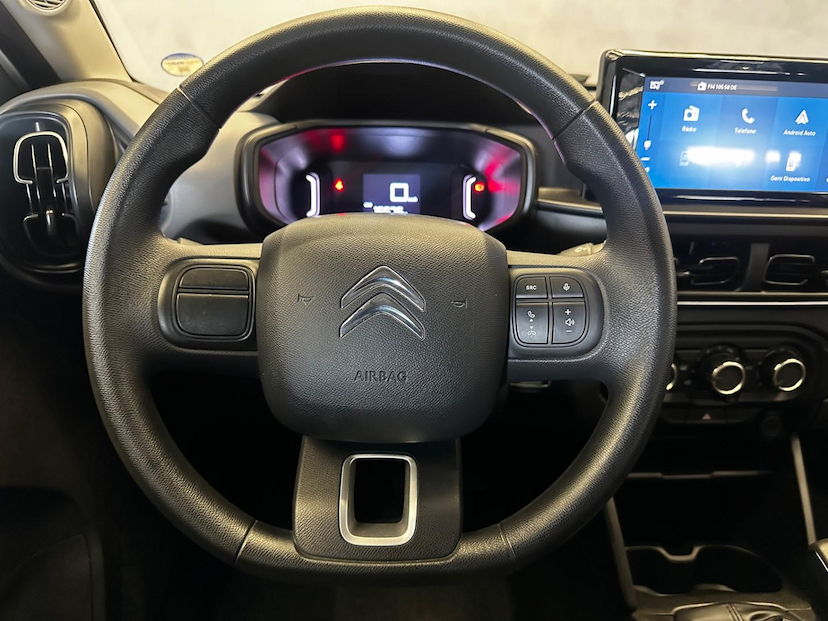 Foto do veículo CITROËN C3  LIVE PACK 1.0 MT 2024 16.593 KM 69.900,00
