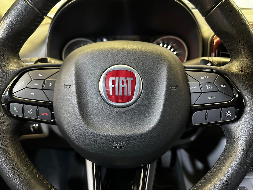 Foto do veículo FIAT TORO  FREEDOM AT 2018 82.964 KM 85.900,00