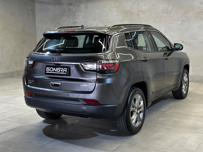 Foto do veículo JEEP COMPASS  LONG TF 2023 22.963 KM 140.900,00