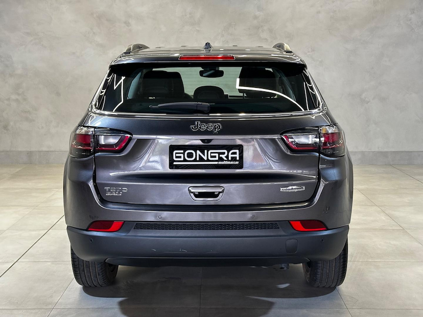 Foto do veículo JEEP COMPASS  LONG TF 2023 22.963 KM 140.900,00