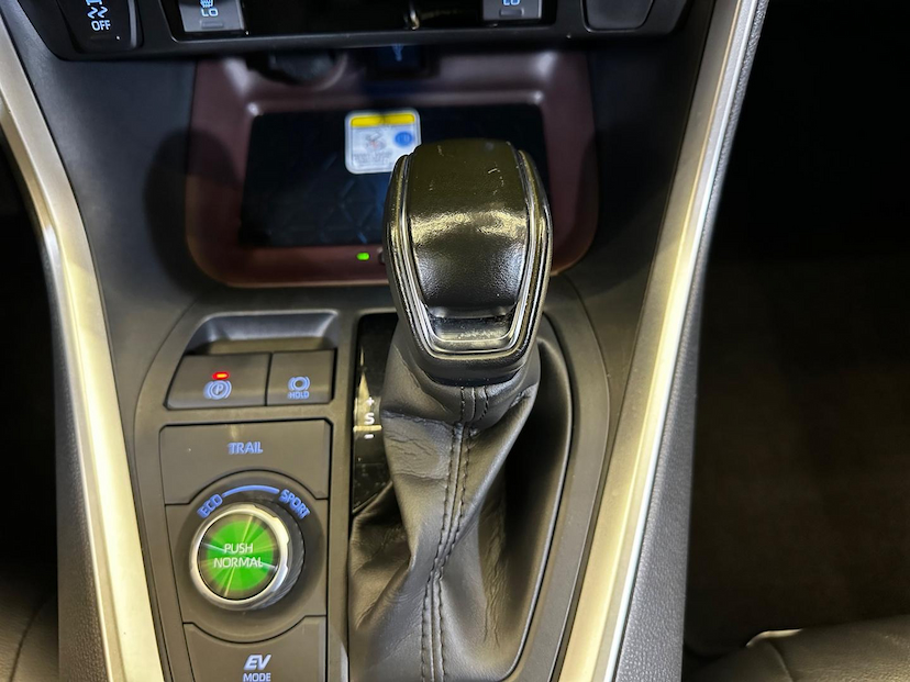 Foto do veículo TOYOTA RAV4  2.5L AWD SX HYBRID 2022 33.500 KM 239.900,00