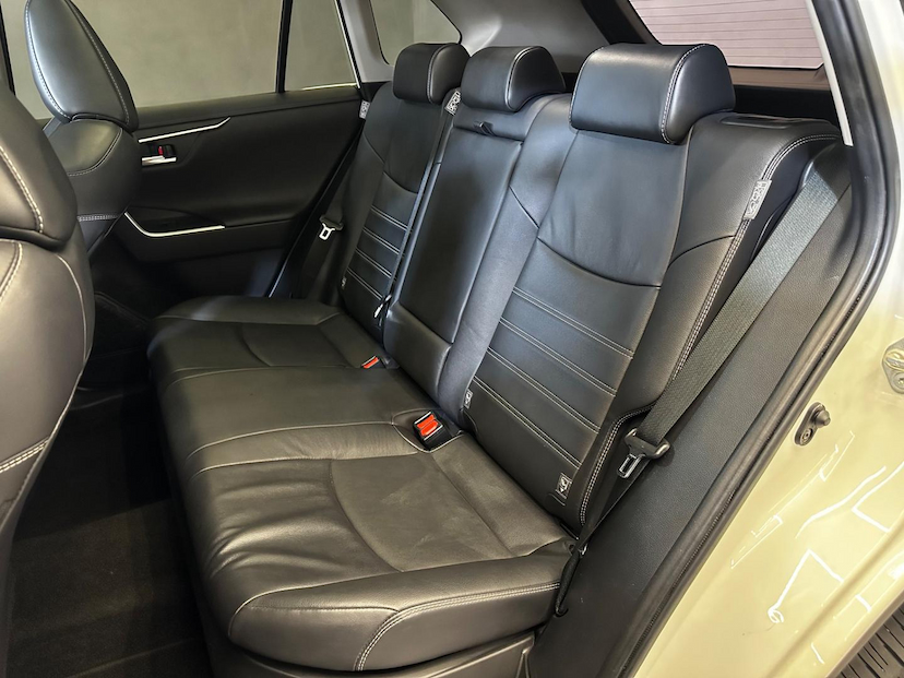 Foto do veículo TOYOTA RAV4  2.5L AWD SX HYBRID 2022 33.500 KM 239.900,00