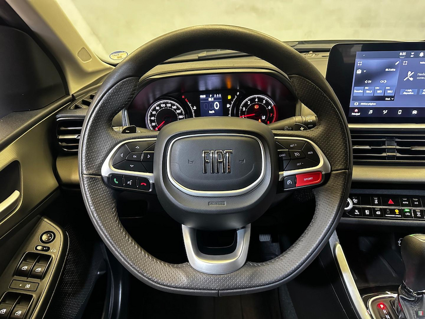 Foto do veículo FIAT FASTBACK  AUDACE TURBO 200 FLEX AT 4P 2023 37.729 KM 105.900,00