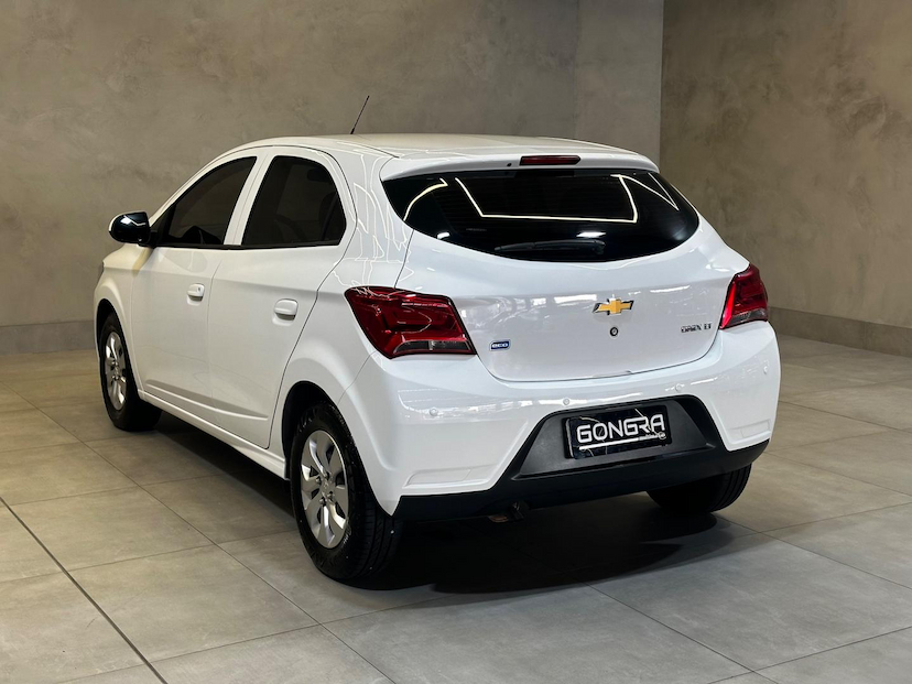 Foto do veículo CHEVROLET ONIX  1.0 LT 8V FLEX 4P MANUAL 2017 53.747 KM 55.900,00