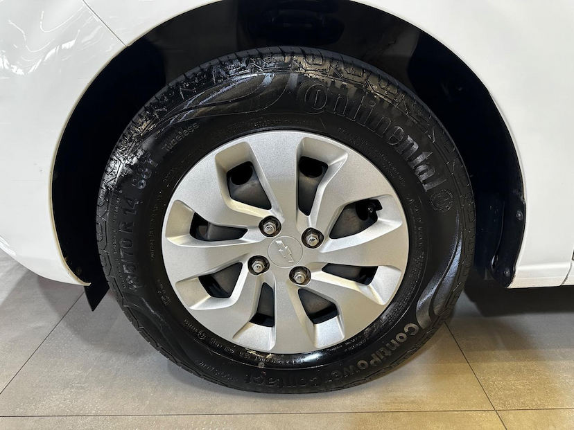 Foto do veículo CHEVROLET ONIX  1.0 LT 8V FLEX 4P MANUAL 2017 53.747 KM 55.900,00