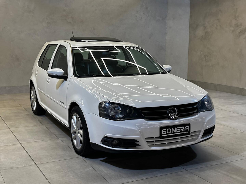 Foto do veículo VOLKSWAGEN GOLF  1.6 SPORTLINE 8V FLEX 4P MANUAL 2014 129.519 KM 66.900,00