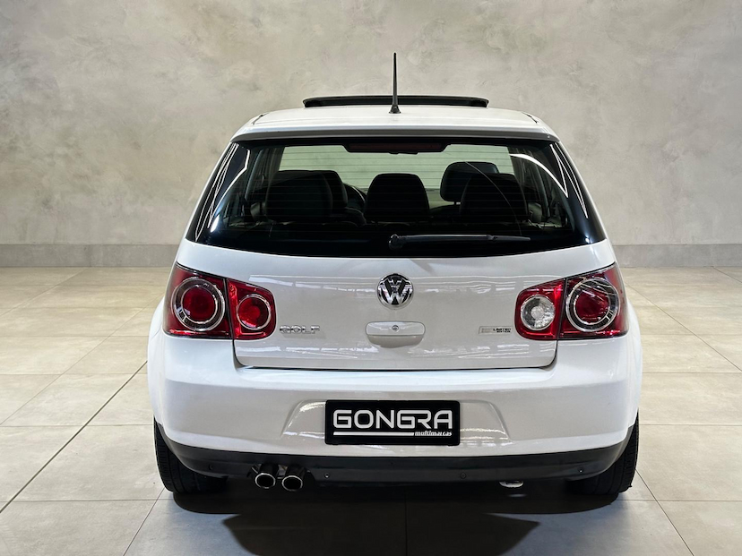 Foto do veículo VOLKSWAGEN GOLF  1.6 SPORTLINE 8V FLEX 4P MANUAL 2014 129.519 KM 66.900,00