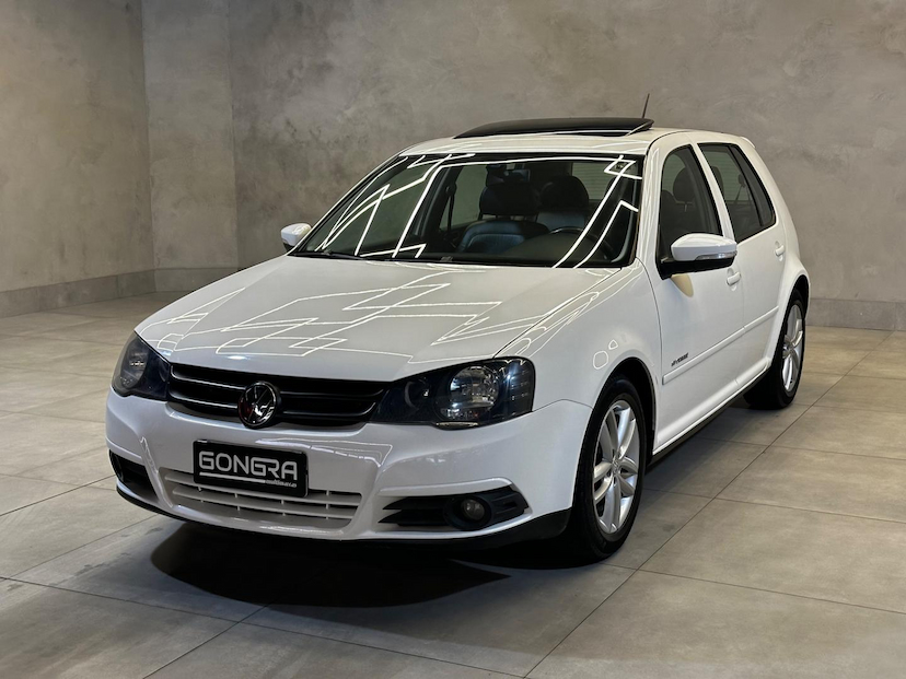 Foto do veículo VOLKSWAGEN GOLF  1.6 SPORTLINE 8V FLEX 4P MANUAL 2014 129.519 KM 66.900,00