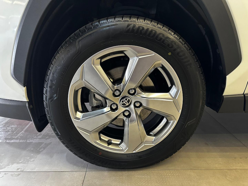 Foto do veículo TOYOTA RAV4  2.5 SX CONNECT 4X4 AUT. (HÍBRIDO) 2021 27.745 KM 219.900,00