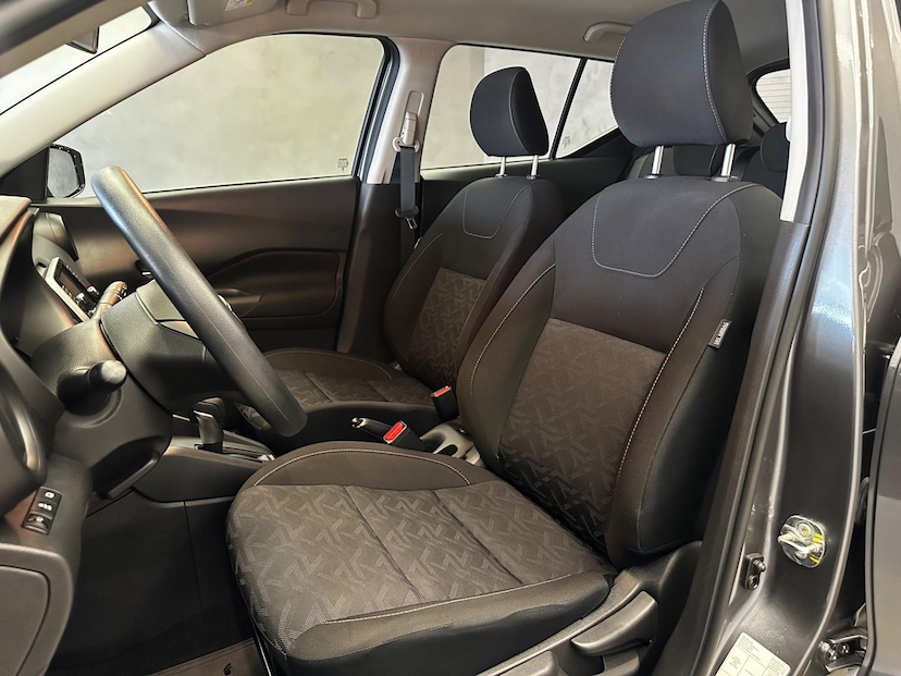 Foto do veículo NISSAN KICKS  SENSE CVT 2024 15.433 KM 109.900,00
