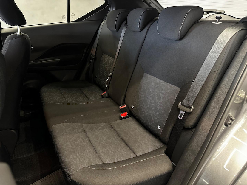 Foto do veículo NISSAN KICKS  SENSE CVT 2024 15.433 KM 109.900,00