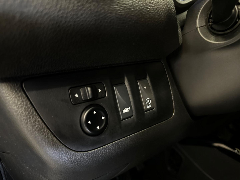 Foto do veículo RENAULT KWID  OUTSIDER 1.0 2023 51.758 KM 58.900,00