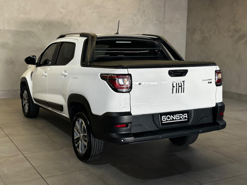 Foto do veículo FIAT STRADA  VOLCANO 1.3 FLEX 8V CD AUT. 2022 42.100 KM 110.900,00