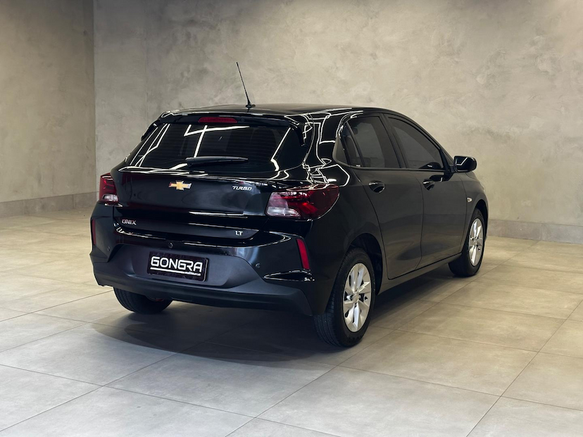 Foto do veículo CHEVROLET ONIX  HATCH LT 1.0 12V TB FLEX 5P AUT. 2022 50.020 KM 81.900,00